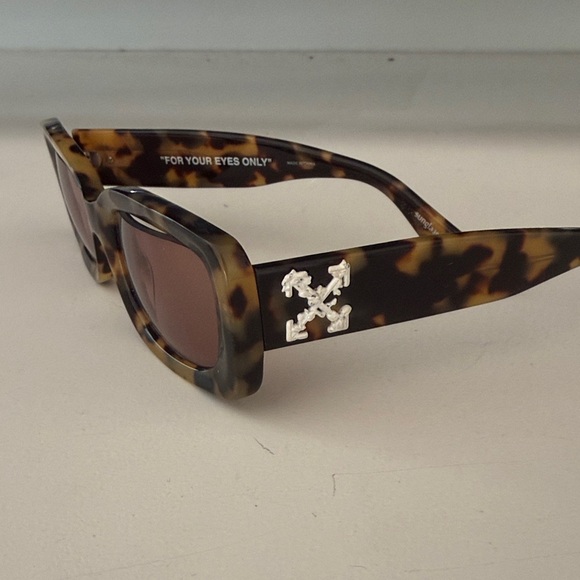 Off White Tortoise Shell Sunglasses